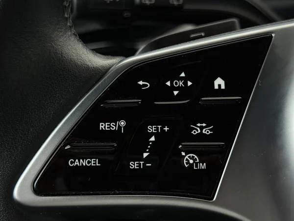 MERCEDES A 180 (2024) — foto 9 van 28