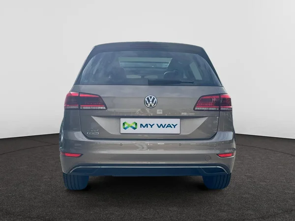 VOLKSWAGEN Golf Sportsvan (2018) — foto 8 van 22