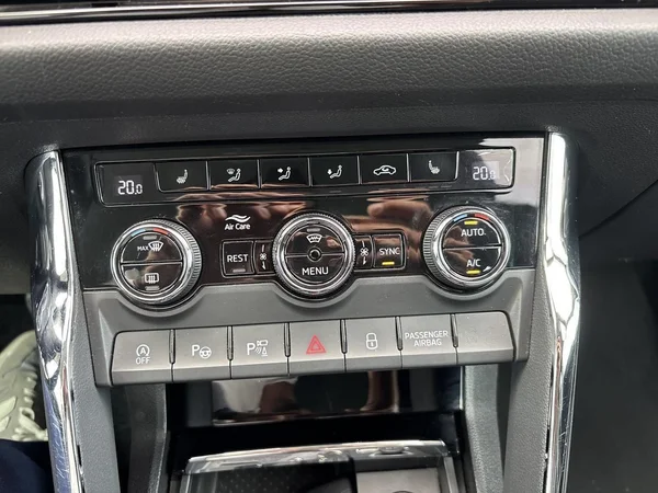 Škoda Kodiaq (2018) — foto 11 van 23