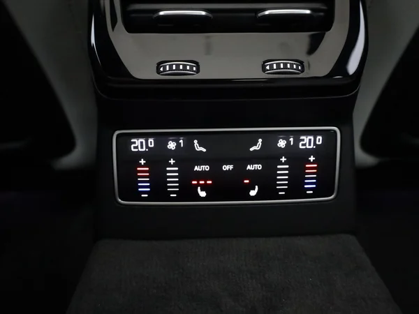 AUDI A6 (2025) — foto 10 van 32