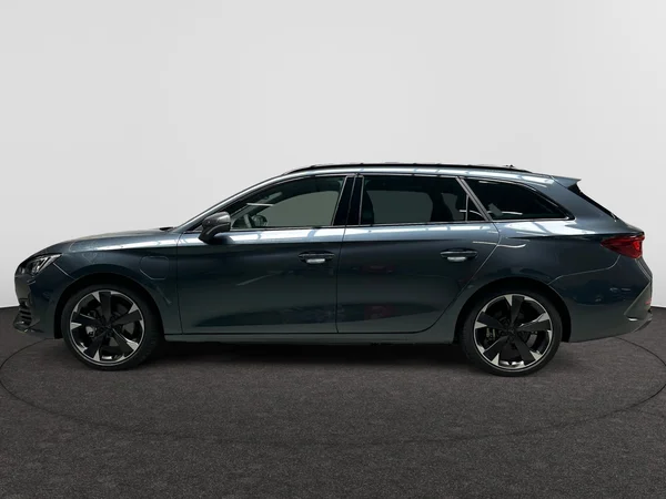 CUPRA Leon ST (2024) — foto 12 van 23