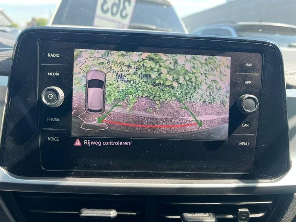 VOLKSWAGEN T-Roc (2023) — foto 11 van 24