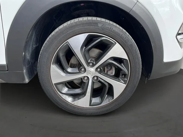 Hyundai Tucson (2018) — foto 15 van 18