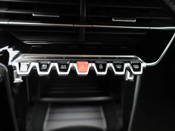 Peugeot 2008 (2022) — foto 15 van 39