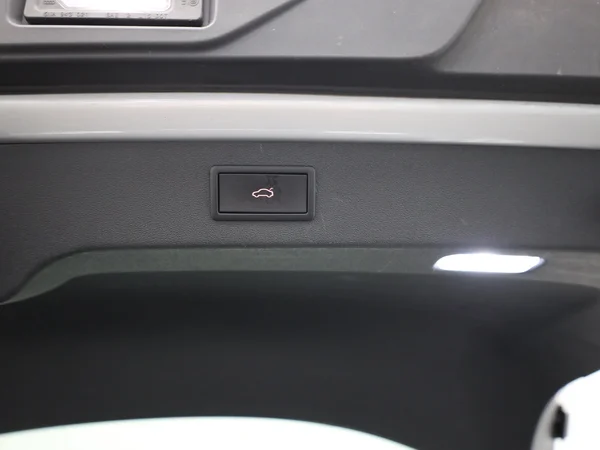 SKODA Enyaq Coupé (2023) — foto 15 van 23