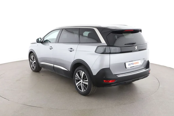 Peugeot 5008 (2021) — foto 10 van 16