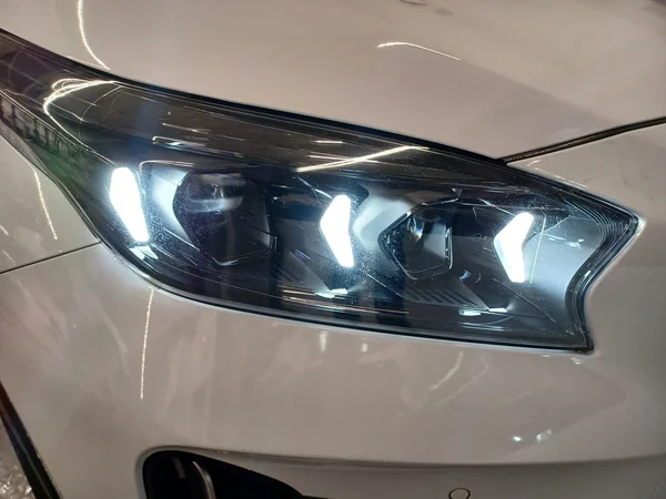 Kia XCeed (2025) — foto 22 van 22