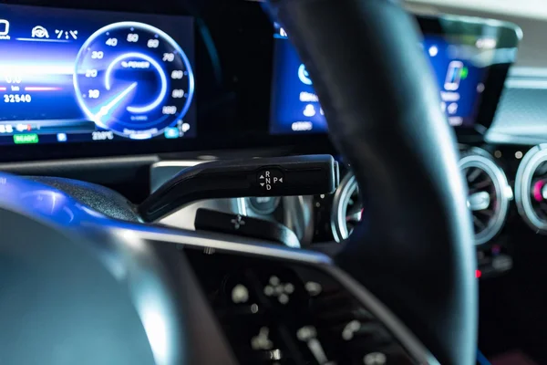 Mercedes-Benz EQB (2025) — foto 24 van 37