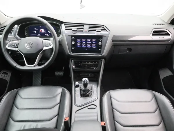 Volkswagen Tiguan (2021) — foto 40 van 41