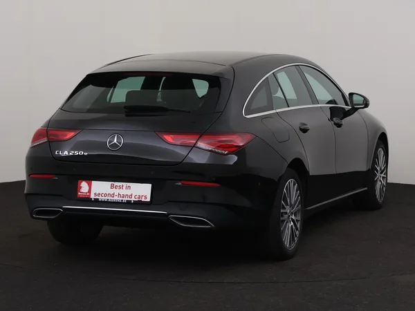 MERCEDES CLA 250 (2022) — foto 23 van 31