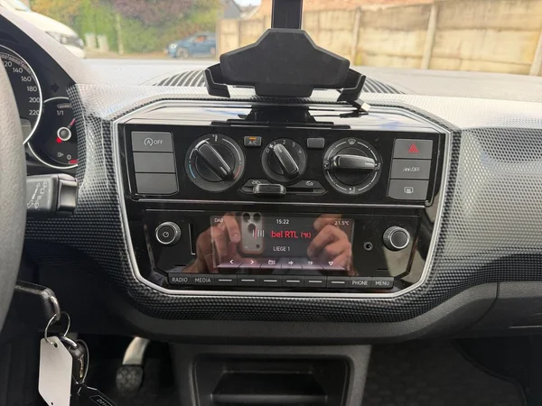 VOLKSWAGEN Up! (2021) — foto 17 van 17