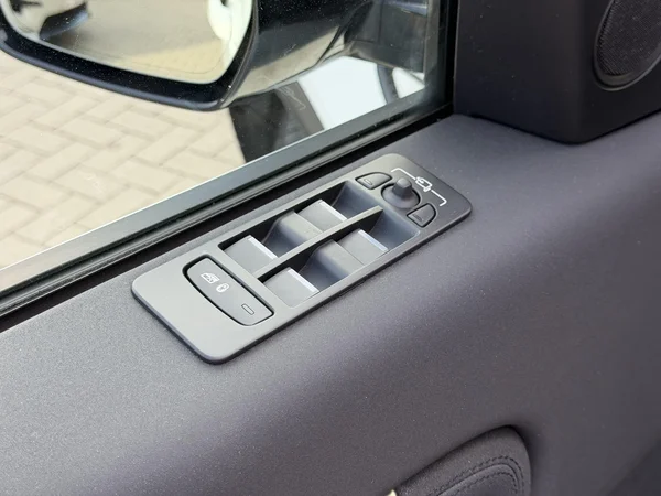 Land Rover Discovery Sport (2021) — foto 15 van 25