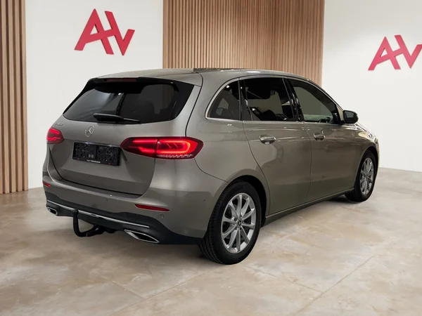 Mercedes-Benz B-180 (2019) — foto 26 van 30