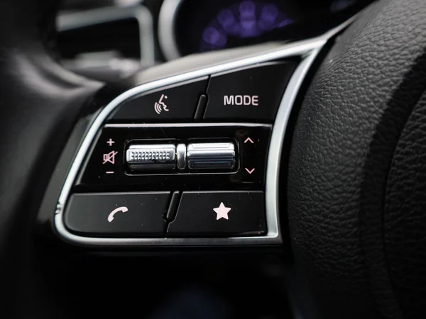 Kia cee'd (2023) — foto 14 van 41