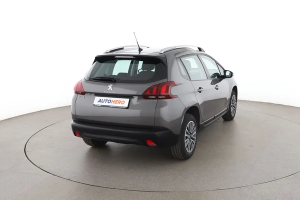 Peugeot 2008 (2008) — foto 12 van 16