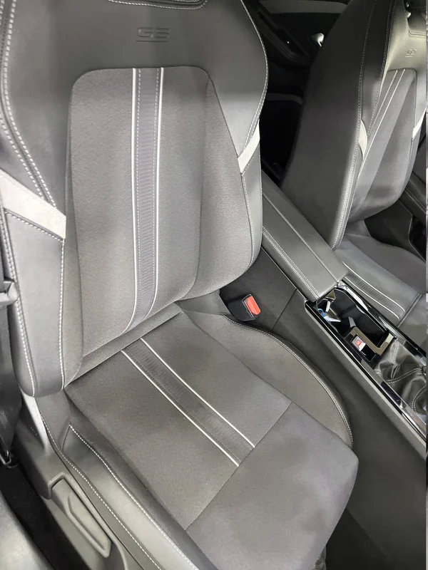 Opel Astra (2023) — foto 50 van 61
