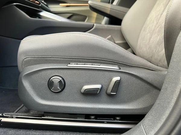 CUPRA Terramar e-Hybrid (PHEV) (2025) — foto 3 van 21