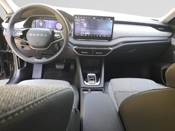 SKODA Octavia Combi (2025) — foto 9 van 23