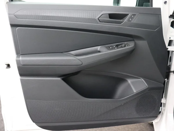 VOLKSWAGEN Caddy Maxi Cargo (2025) — foto 7 van 18
