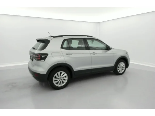 VOLKSWAGEN T-Cross (2024) — foto 27 van 36