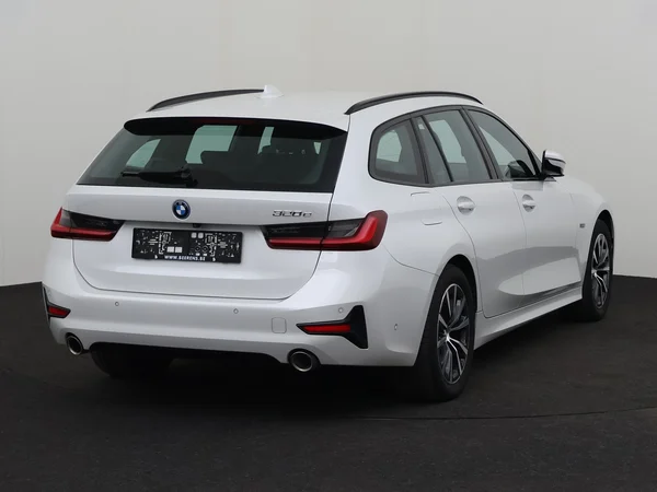 BMW 320 (2022) — foto 21 van 27