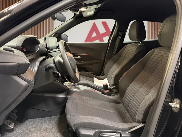 Peugeot 2008 (2023) — foto 4 van 29