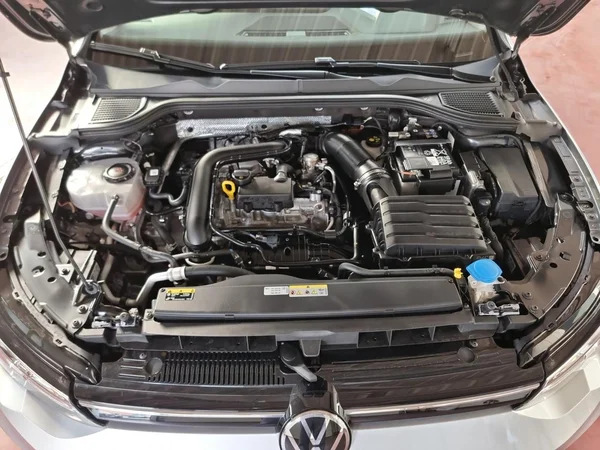VOLKSWAGEN Golf VIII SW (2024) — foto 15 van 23