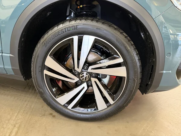 VOLKSWAGEN T-Roc (2026) — foto 22 van 24