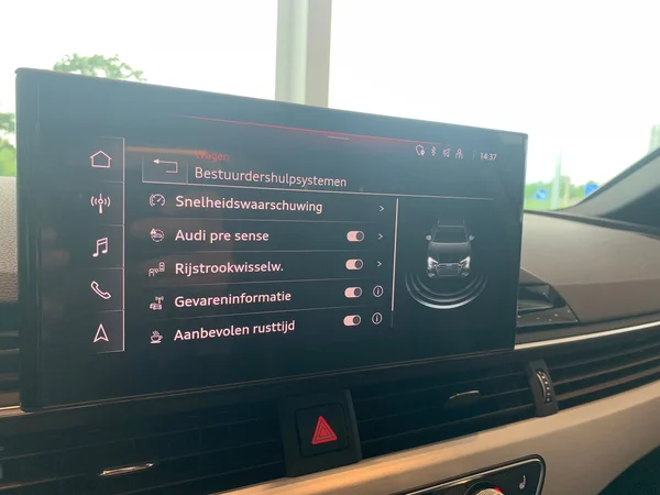AUDI A4 Avant (2024) — foto 8 van 21