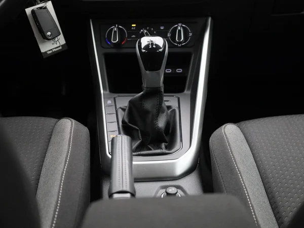 Volkswagen Polo (2024) — foto 2 van 37
