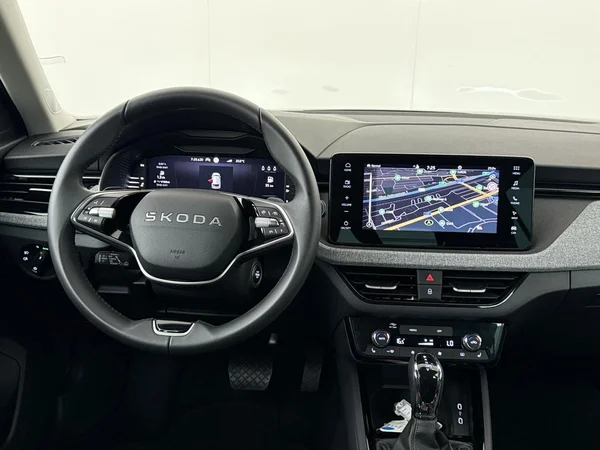 SKODA Kamiq (2025) — foto 14 van 18