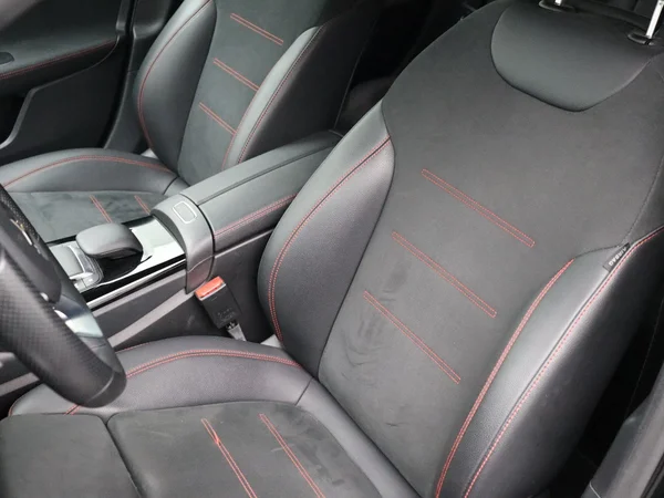 Mercedes-Benz A-Klasse (2022) — foto 4 van 30