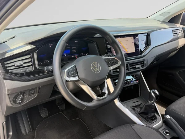 VOLKSWAGEN Polo (2023) — foto 20 van 21