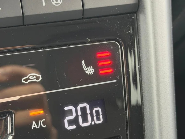 VOLKSWAGEN T-Roc (2023) — foto 10 van 21