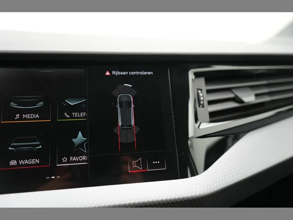 AUDI A1 Allstreet (2025) — foto 18 van 25