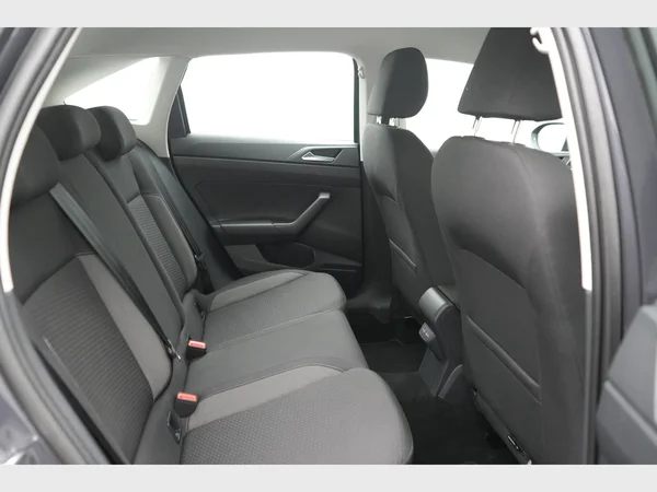 VOLKSWAGEN Taigo (2022) — foto 23 van 24