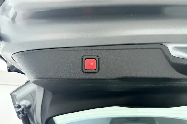 Jeep Avenger (2025) — foto 9 van 18