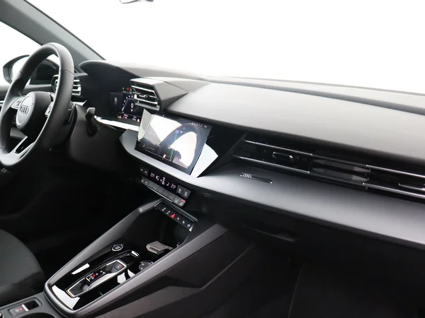 AUDI A3 Sportback (2025) — foto 12 van 18