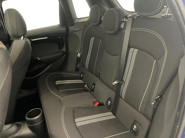 MINI Mini 5 Doors (F55) (2018) — foto 8 van 27