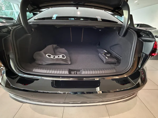 AUDI A6 e-hybrid (PHEV) (2026) — foto 9 van 21
