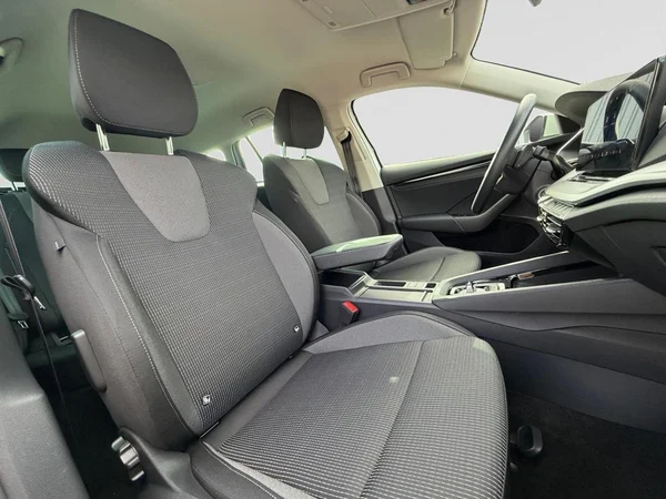 SKODA Octavia Combi (2025) — foto 18 van 24