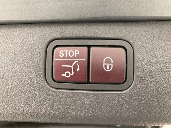 MERCEDES-BENZ C Break (2022) — foto 28 van 36