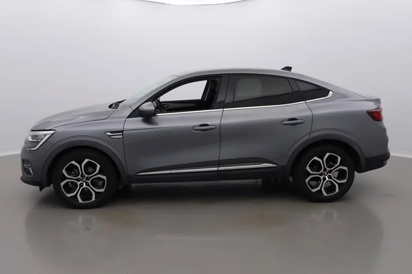 Renault Arkana E-TECH (HEV) (2022) — foto 12 van 37