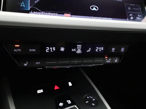Audi Q4 Sportback e-tron (2023) — foto 24 van 52