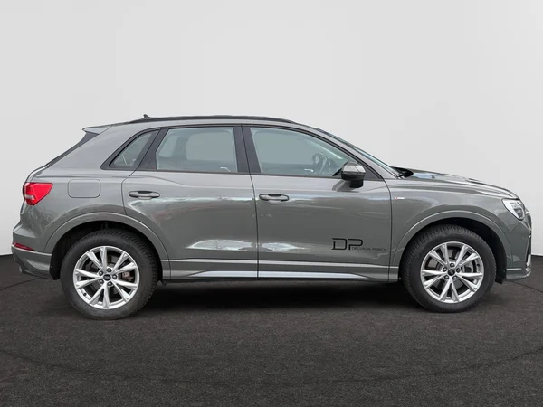 AUDI Q3 PHEV (2024) — foto 8 van 11
