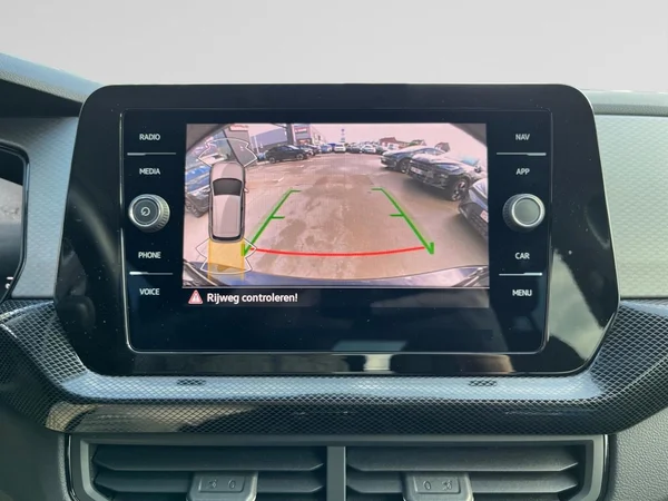 VOLKSWAGEN T-Cross (2025) — foto 6 van 21