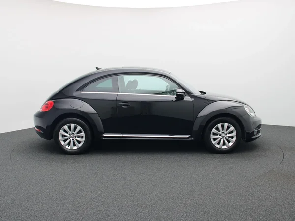 Volkswagen Beetle (2014) — foto 25 van 28