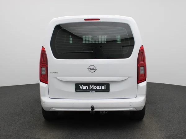 Opel Combo Life (2023) — foto 31 van 35