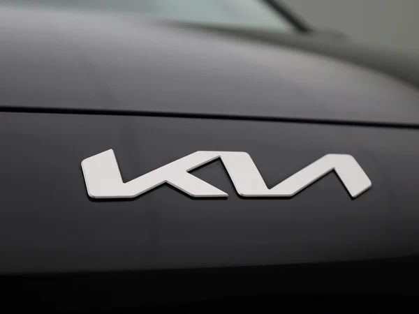 Kia Rio (2023) — foto 29 van 35