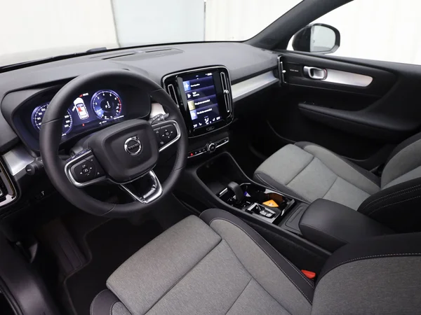 VOLVO XC40 (2024) — foto 19 van 21
